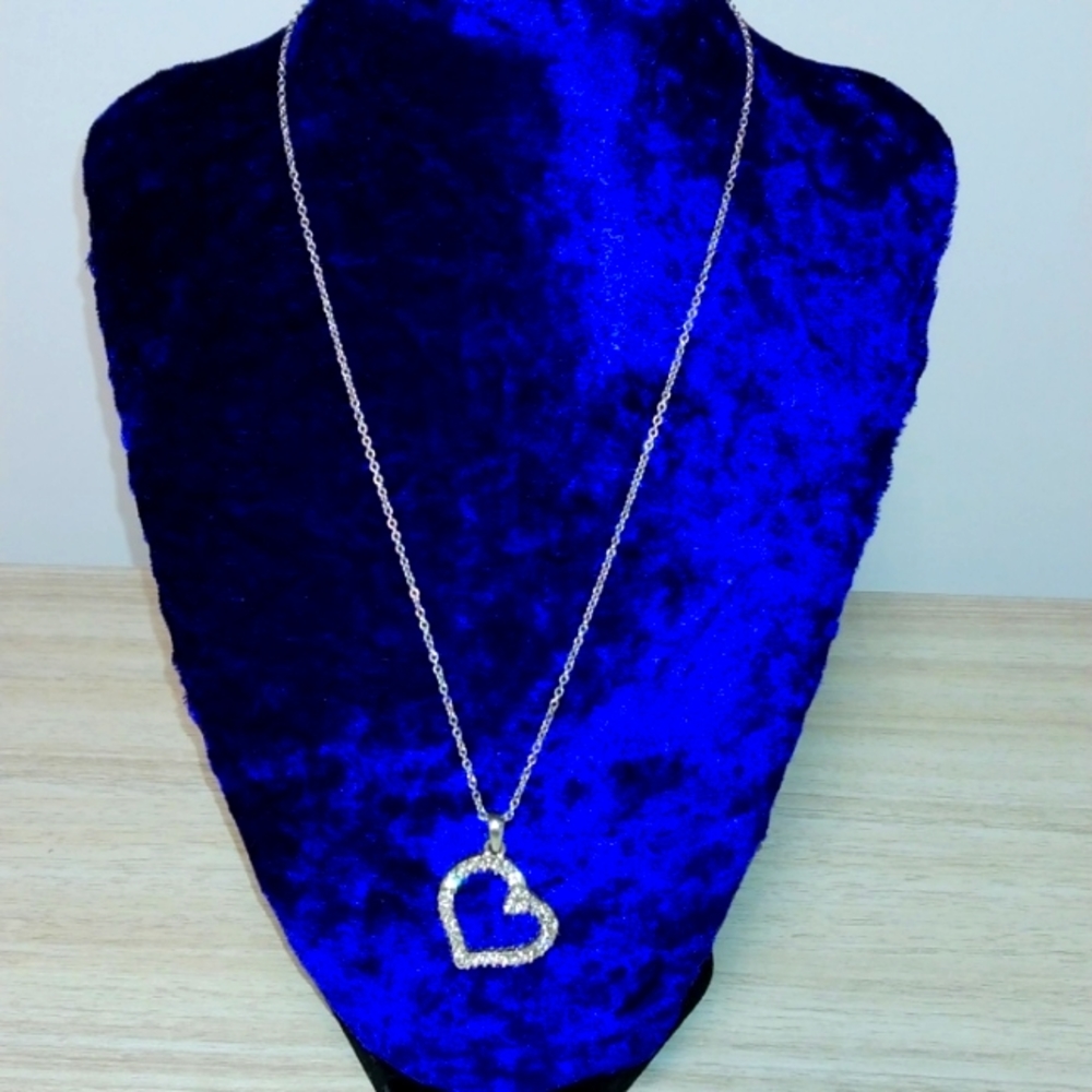 Rhinestone heart worn once silvertone long chain